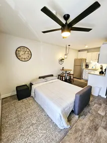 Stunning Prospector Condo, WIFI & 50” Smart TV - Image 4