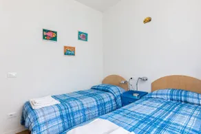Apartment near the sea, garden and parking space - Image 3