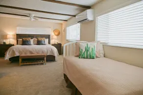 Steps from Main St/Private Entry Apt:King+Twin+Kit - Image 2