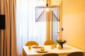 Yellow flat, vaulted kitchen, next to Uni+parking - Image 5