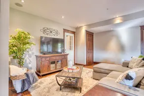 Spacious Suite • Short drive to Downtown/Festivals - Image 2