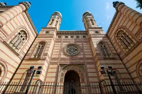 Deluxe Hut-Luxury at Grand Synagogue-AC-central - Image 3