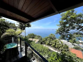 Breathtaking Ocean View Loft - Image 5