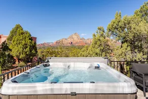 Hilltop Lounge | Panoramic Views, Spa, Balcony - Image 2