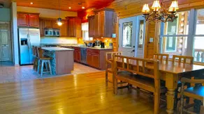Maison de montagne de luxe - ruisseau privé - vues magnifiques - 4BR - Wifi - Grill - Image 4