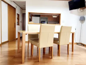 The location is a 2-minute walk from the station, making it ideal for families. - Image 2