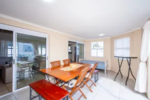 The Pelican - Stunning 3-Bedroom Holiday Home in Langebaan - Image 3