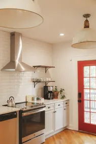 A Classic Urban Cottage, Comfortable and Stylish. - Image 5