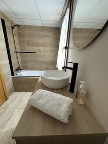 Chalet with private garden - Image 2