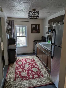 Cardinal Cottage with EV Charger, Wi-Fi, Smart TV - Image 5