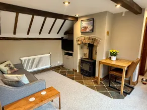 Cosy converted cow shed near Tenterden - Image 2