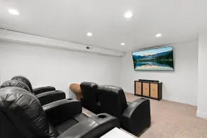 Sleeps 20 | Large Home | King Beds | 6 Bed/6 Bath - Image 4