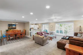 5 BR lakefront home with swim dock bunk room High Speed WiFi - Image 5