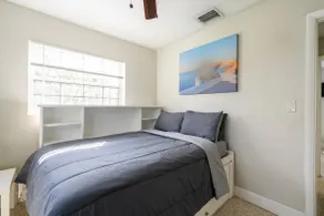 Great, Spacious Home 11 Minutes from MIA! - Image 4