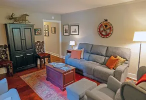 Little Chestnut Cottage in the City - Image 2