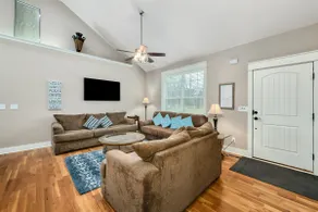 Luxury Guest House Retreat - Image 4