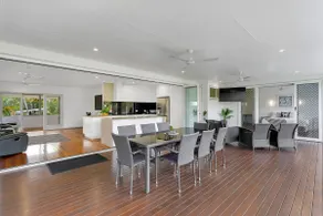'Perfect Pool House' Idyllic Tropical Retreat - Image 2