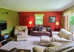 Secluded Forest Getaway 2 Mins Downtown Littleton - Image 3