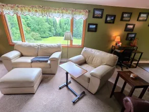 Secluded Forest Getaway 2 Mins Downtown Littleton - Image 5