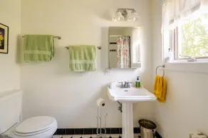 Chic Country Apt in Woodstock, NY - Image 4