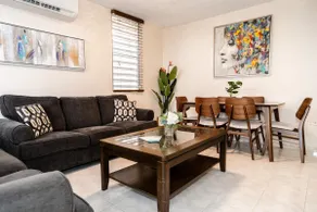 Group-Friendly Stay: 7 Private Suites & 17 Beds - Image 2