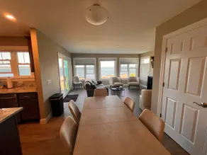 Spectacular Direct Oceanfront New Modern Home - Image 4