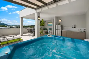 Penthouse Private Rooftop Spa|Gym|Sunset & Mt View - Image 4
