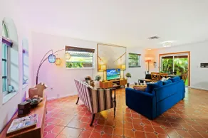 Great Duplex:2 Houses. Grove Central. 5mi to Beach - Image 2