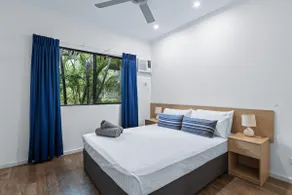 Cable Beachside Apartments - Image 5