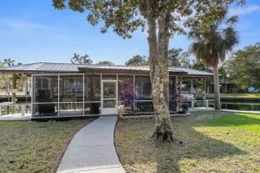 OLD HOMOSASSA- RIVER WATERFRONT HOUSE ICE MACHINE-DEEP BAY- FOUR KAYAKS - Image 2