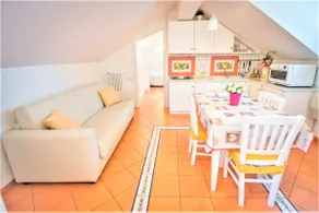 Sea Views House w/Solarium/Rooftop • Walk to Beach - Image 2