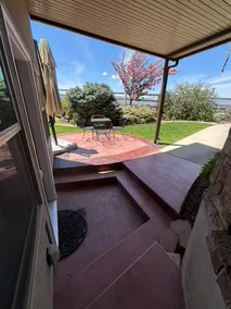 Beautiful Spacious Sunlit Suite - Image 4