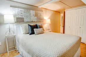 ”Quirky Cottage” - Image 2