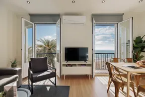 Beachfront 3 bedroom Apartment by Sitges Group - Image 2