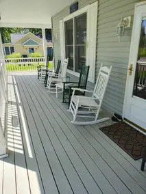 Chautauqua Lakehouse with a picturesque view - Image 4