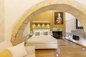 Modern apt 3bd 3bth regal palace museums duomo - Image 3