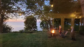 Charming Cottage Overlooking Lake Erie - Image 2