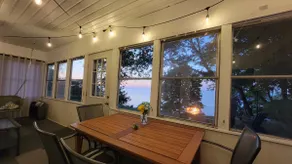 Charming Cottage Overlooking Lake Erie - Image 4