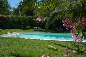 The Parc Saint-Antoine - Fuschia - Image 4