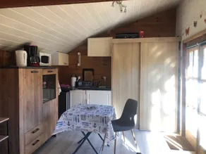 Private chalet, free parking, quiet area - Image 4