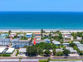 ⭐⭐⭐⭐⭐ PRIVATE BEACH HOUSE - STEPS TO THE BEACH - Image 2