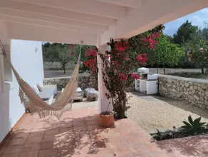 Traditional house close to city and beach - Image 3