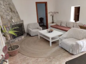 Traditional house close to city and beach - Image 4