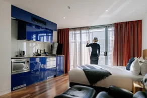 Salamanca Wharf Hotel Studio - Image 3