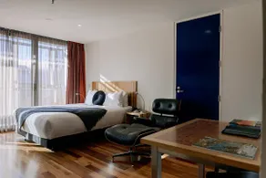 Salamanca Wharf Hotel Studio - Image 2