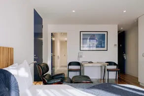 Salamanca Wharf Hotel Studio - Image 5