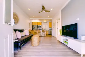 Coastal Retreat | Newport Beach Condo + Wi-Fi - Image 3