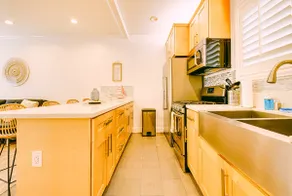 Coastal Retreat | Newport Beach Condo + Wi-Fi - Image 4