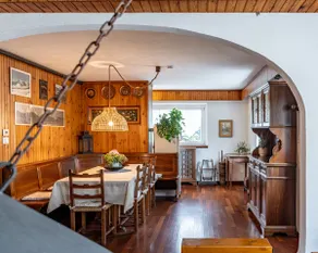 Historic 120m² Garden and Trentino Mountain View - Image 3