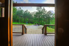 Peaceful riverside retreat, amazing mountain Views - Image 4